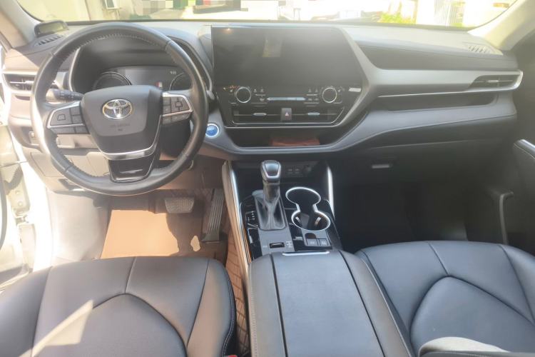 Used Toyota Highlander 2022 Dual-Engine 2.5L Four-Wheel Drive Luxury Edition 7 Seats Center Console