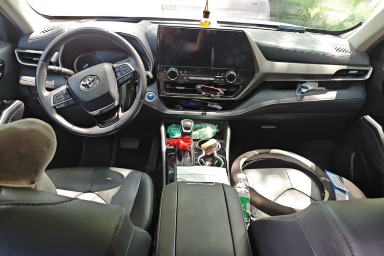 Used Toyota Highlander 2022 Dual-Engine 2.5L Four-Wheel Drive Prestige Version 7 Seats Center Console