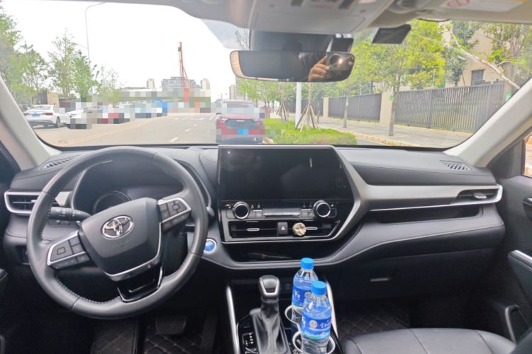 Used Toyota Highlander 2022 Dual-Engine 2.5L Four-Wheel Drive Prestige Version 7 Seats Center Console