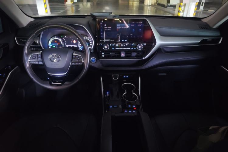 Used Toyota Highlander 2022 Dual-Engine 2.5L Four-Wheel Drive Prestige Version 7 Seats Center Console