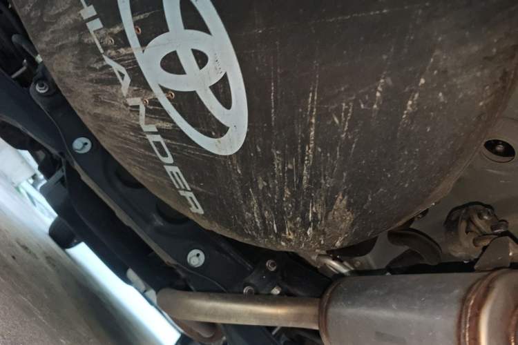 Used Toyota Highlander 2022 Dual-Engine 2.5L Two-Wheel Drive Elite Edition 5 Seats Chassis Rear