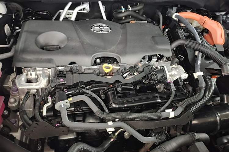 Used Toyota Highlander 2022 Dual-Engine 2.5L Four-Wheel Drive Luxury Edition 7 Seats Engine Bay