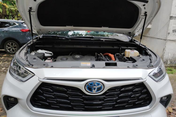 Used Toyota Highlander 2022 Dual-Engine 2.5L Four-Wheel Drive Prestige Version 7 Seats Engine Bay