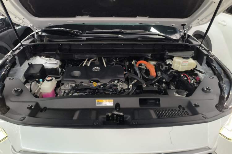 Used Toyota Highlander 2022 Dual-Engine 2.5L Four-Wheel Drive Prestige Version 7 Seats Engine Bay