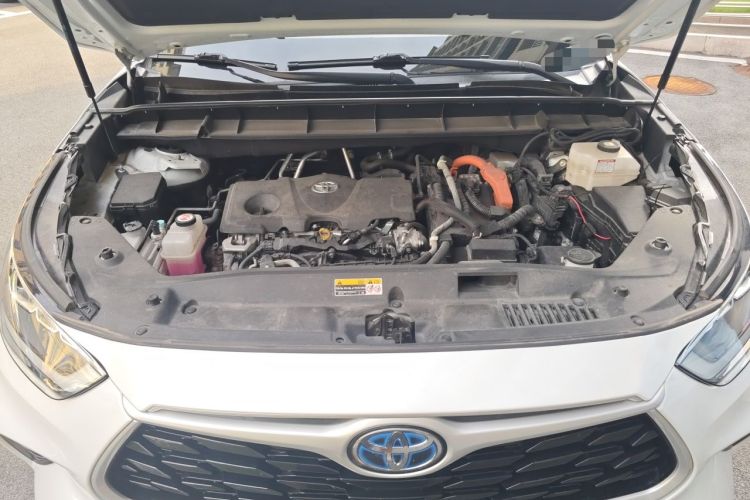 Used Toyota Highlander 2022 Dual-Engine 2.5L Four-Wheel Drive Prestige Version 7 Seats Engine Bay