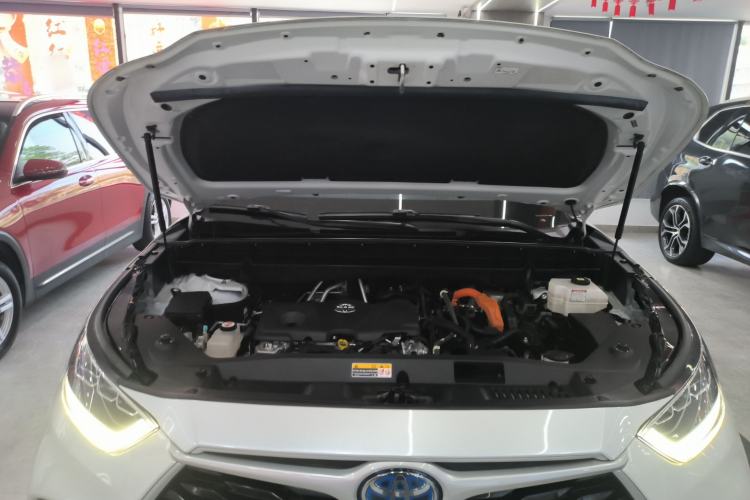 Used Toyota Highlander 2022 Dual-Engine 2.5L Four-Wheel Drive Prestige Version 7 Seats Engine Bay