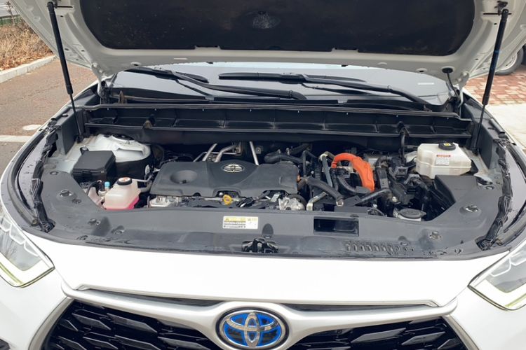 Used Toyota Highlander 2022 Dual-Engine 2.5L Four-Wheel Drive Prestige Version 7 Seats Engine Bay