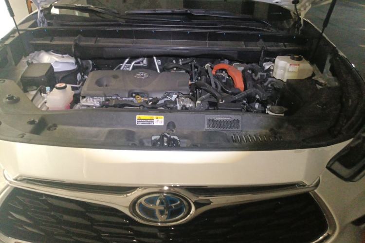 Used Toyota Highlander 2022 Dual-Engine 2.5L Four-Wheel Drive Supreme Edition 7-Seater Engine Bay