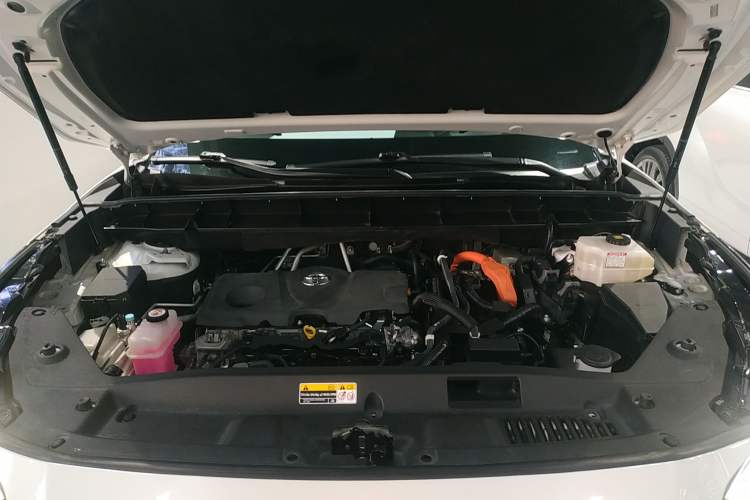 Used Toyota Highlander 2022 Dual-Engine 2.5L Four-Wheel Drive Prestige Version 7 Seats Engine Bay