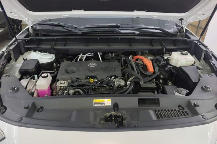Used Toyota Highlander 2022 Dual-Engine 2.5L Four-Wheel Drive Prestige Version 7 Seats Engine Bay