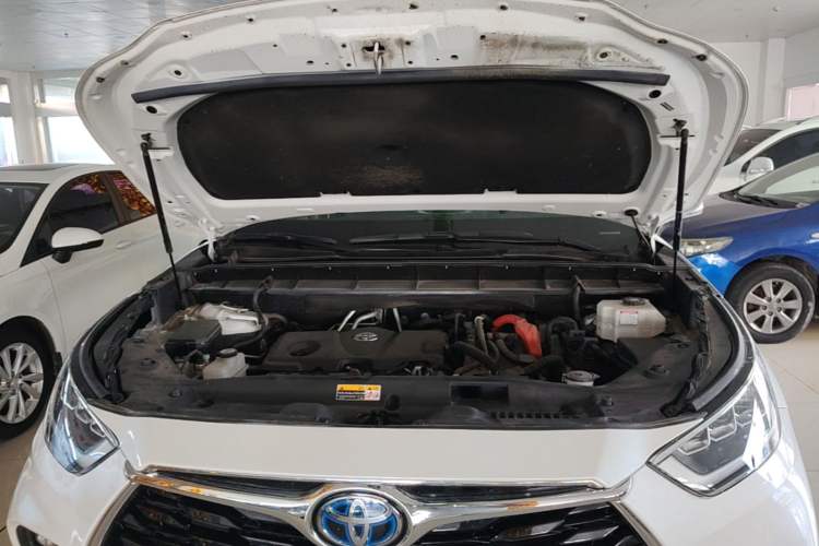 Used Toyota Highlander 2022 Dual-Engine 2.5L Four-Wheel Drive Prestige Version 7 Seats Engine Bay
