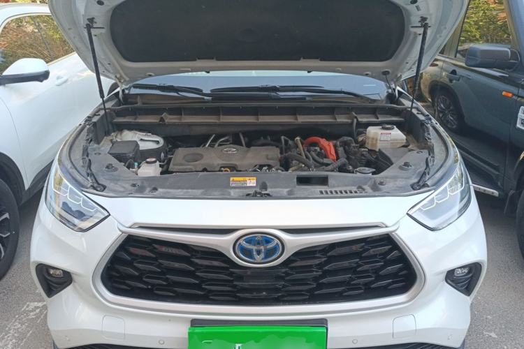 Used Toyota Highlander 2022 Dual-Engine 2.5L Four-Wheel Drive Prestige Version 7 Seats Engine Bay