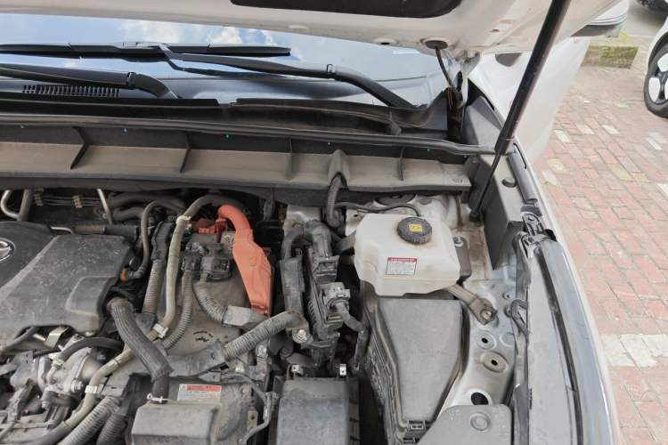 Used Toyota Highlander 2022 Dual-Engine 2.5L Four-Wheel Drive Prestige Version 7 Seats Engine Bay Left
