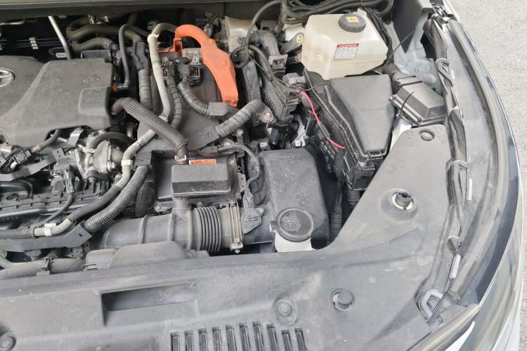Used Toyota Highlander 2022 Dual-Engine 2.5L Four-Wheel Drive Prestige Version 7 Seats Engine Bay Left