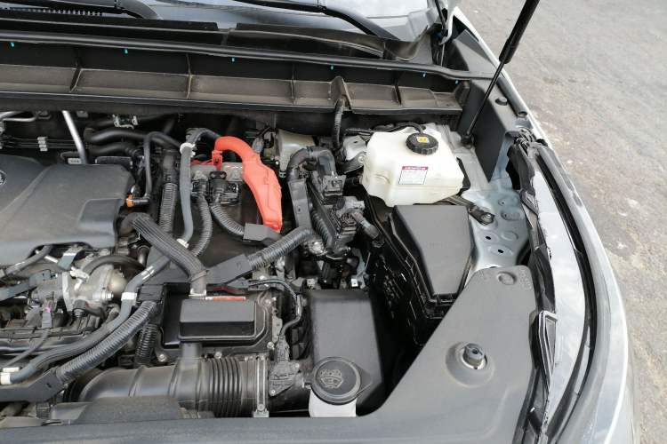 Used Toyota Highlander 2022 Dual-Engine 2.5L Four-Wheel Drive Supreme Edition 7-Seater Engine Bay Left