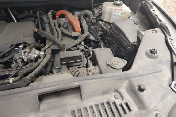 Used Toyota Highlander 2022 Dual-Engine 2.5L Four-Wheel Drive Supreme Edition 7-Seater Engine Bay Left