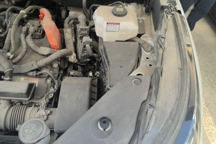 Used Toyota Highlander 2022 Dual-Engine 2.5L Four-Wheel Drive Prestige Version 7 Seats Engine Bay Left