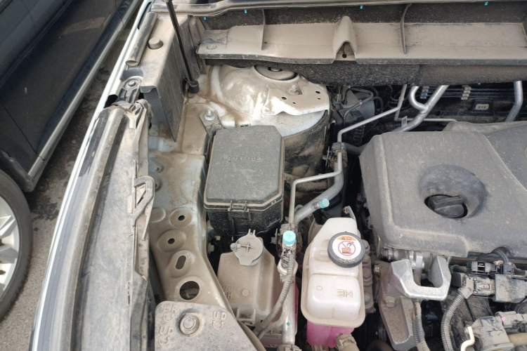 Used Toyota Highlander 2022 Dual-Engine 2.5L Four-Wheel Drive Prestige Version 7 Seats Engine Bay Right