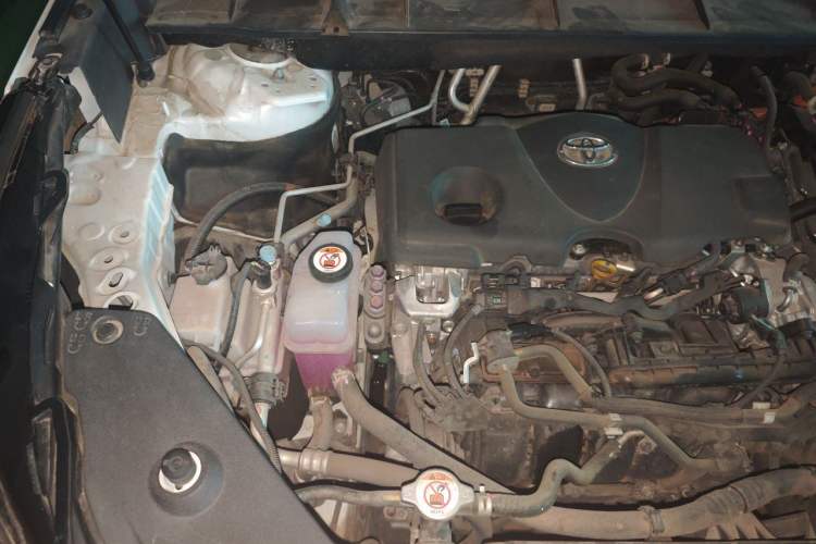 Used Toyota Highlander 2022 Dual-Engine 2.5L 4x4 Elite Edition 7-Seater Engine Bay Right