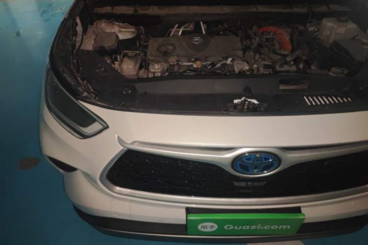 Used Toyota Highlander 2022 Dual-Engine 2.5L Four-Wheel Drive Prestige Version 7 Seats Engine Bay Right