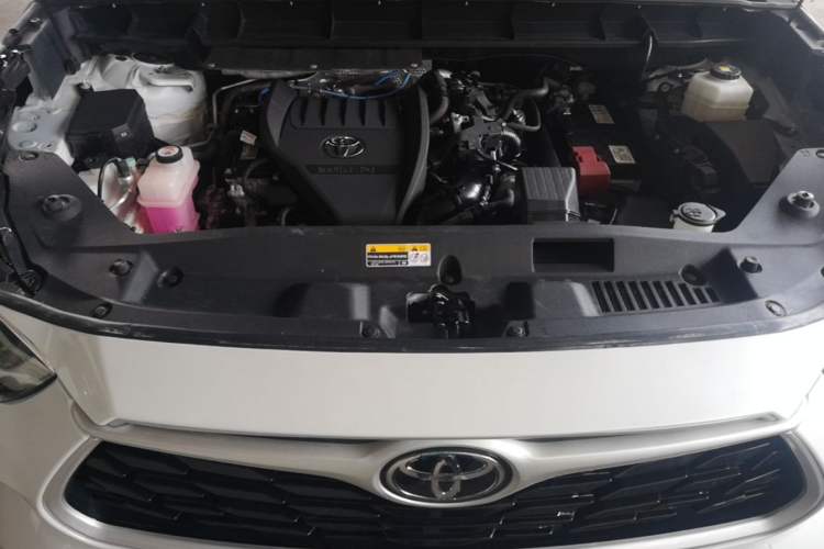 Used Toyota Highlander 2022 380T Four-Wheel Drive Prestige Edition 7-Seater Engine Bay