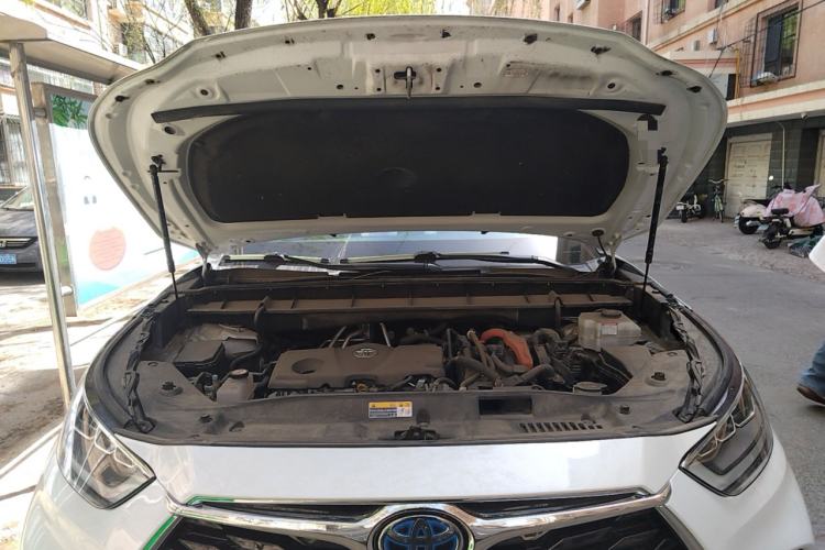 Used Toyota Highlander 2022 Dual-Engine 2.5L Four-Wheel Drive Supreme Edition 7-Seater Engine Bay