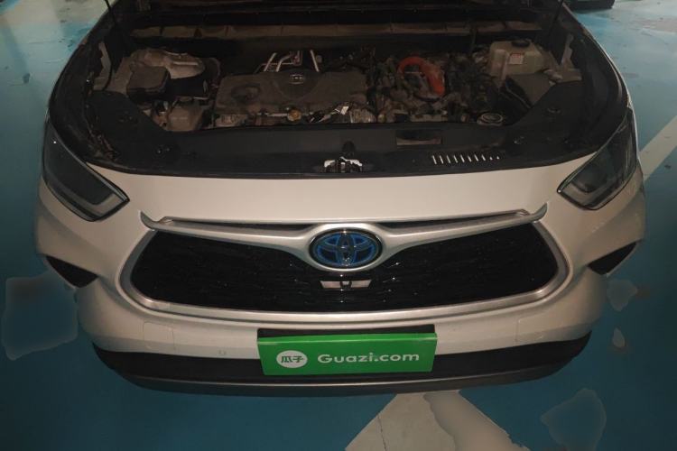 Used Toyota Highlander 2022 Dual-Engine 2.5L Four-Wheel Drive Prestige Version 7 Seats Engine Bay