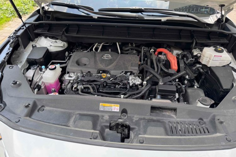 Used Toyota Highlander 2022 Dual-Engine 2.5L Four-Wheel Drive Prestige Version 7 Seats Engine Bay