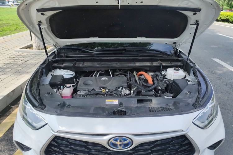 Used Toyota Highlander 2022 Dual-Engine 2.5L Four-Wheel Drive Prestige Version 7 Seats Engine Bay