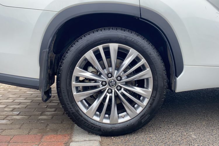 Used Toyota Highlander 2022 Dual-Engine 2.5L Four-Wheel Drive Prestige Version 7 Seats Exterior 10
