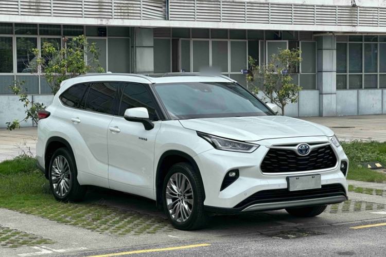 Used Toyota Highlander 2022 Dual-Engine 2.5L Four-Wheel Drive Prestige Version 7 Seats Exterior 2