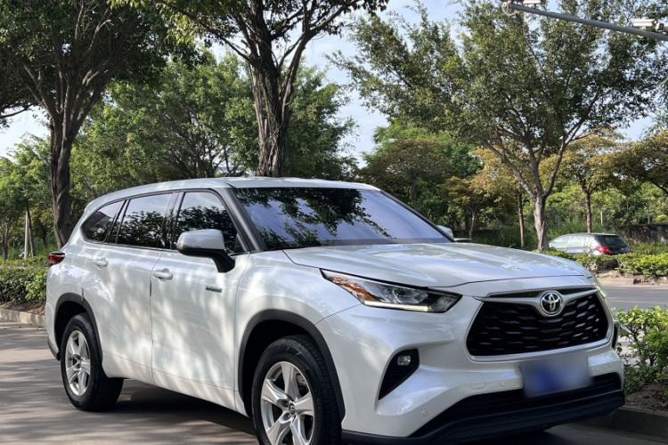 Used Toyota Highlander 2022 Dual-Engine 2.5L 4x4 Elite Edition 7-Seater Exterior 2