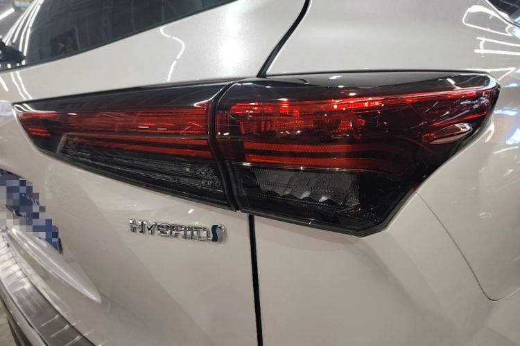 Used Toyota Highlander 2022 Dual-Engine 2.5L Four-Wheel Drive Luxury Edition 7 Seats Exterior 3