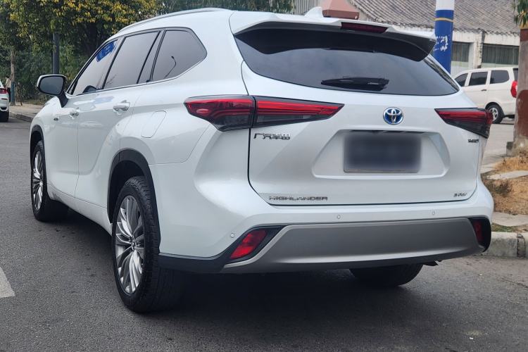 Used Toyota Highlander 2022 Dual-Engine 2.5L Four-Wheel Drive Prestige Version 7 Seats Exterior 4
