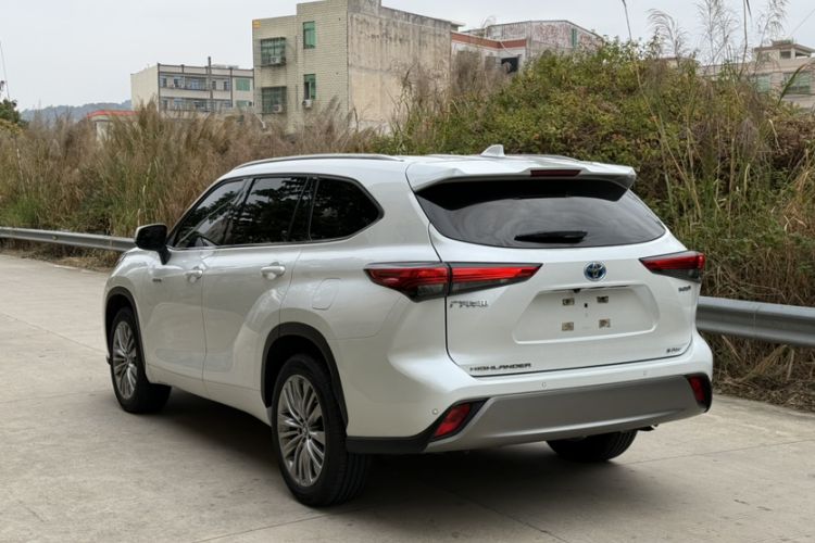 Used Toyota Highlander 2022 Dual-Engine 2.5L Four-Wheel Drive Prestige Version 7 Seats Exterior 5