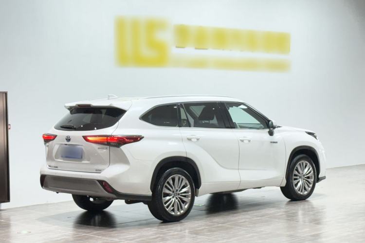 Used Toyota Highlander 2022 Dual-Engine 2.5L Four-Wheel Drive Prestige Version 7 Seats Exterior 5