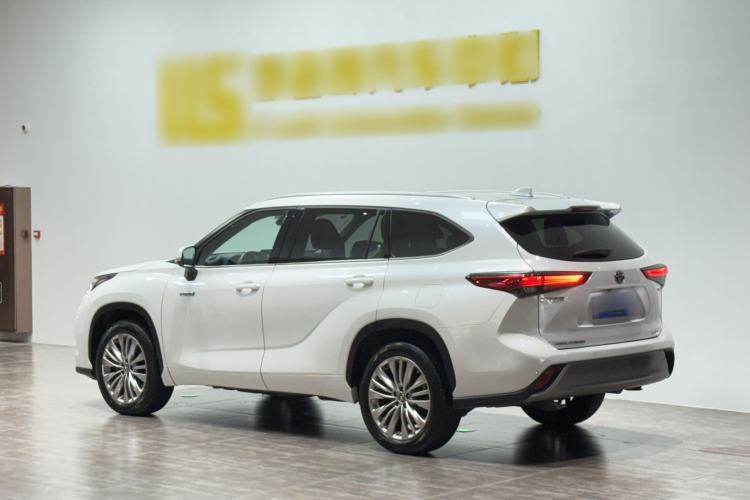 Used Toyota Highlander 2022 Dual-Engine 2.5L Four-Wheel Drive Prestige Version 7 Seats Exterior 6