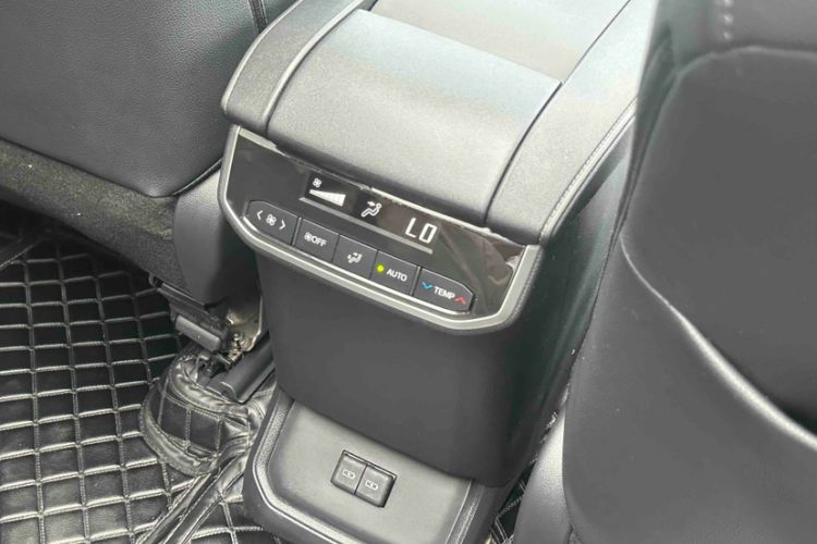 Used Toyota Highlander 2022 Dual-Engine 2.5L Four-Wheel Drive Prestige Version 7 Seats Exterior 8