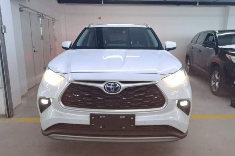 Used Toyota Highlander 2022 Dual-Engine 2.5L Four-Wheel Drive Prestige Version 7 Seats Front