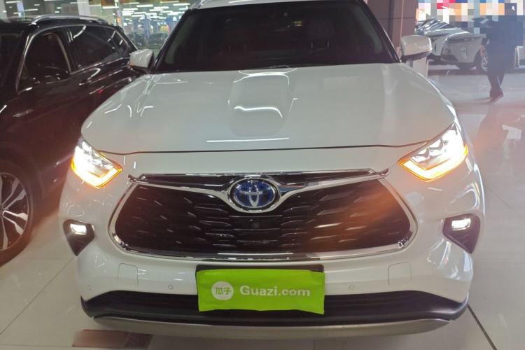 Used Toyota Highlander 2022 Dual-Engine 2.5L Four-Wheel Drive Supreme Edition 7-Seater Front