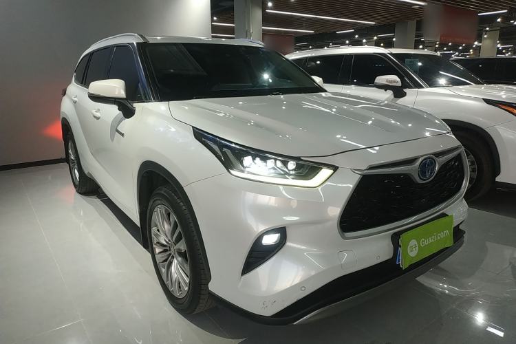 Used Toyota Highlander 2022 Dual-Engine 2.5L Four-Wheel Drive Prestige Version 7 Seats Front Right 45 Deg