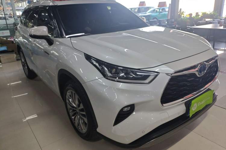 Used Toyota Highlander 2022 Dual-Engine 2.5L Four-Wheel Drive Supreme Edition 7-Seater Front Right 45 Deg