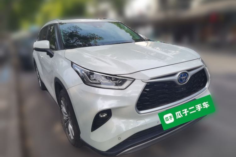 Used Toyota Highlander 2022 Dual-Engine 2.5L Two-Wheel Drive Prestige Edition 7-Seater Front Right 45 Deg
