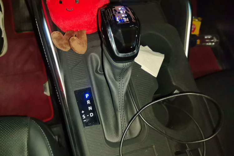 Used Toyota Highlander 2022 Dual-Engine 2.5L Four-Wheel Drive Supreme Edition 7-Seater Gear Lever