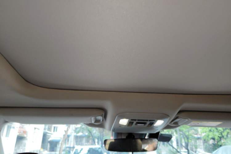 Used Toyota Highlander 2022 Dual-Engine 2.5L Four-Wheel Drive Prestige Version 7 Seats Headliner