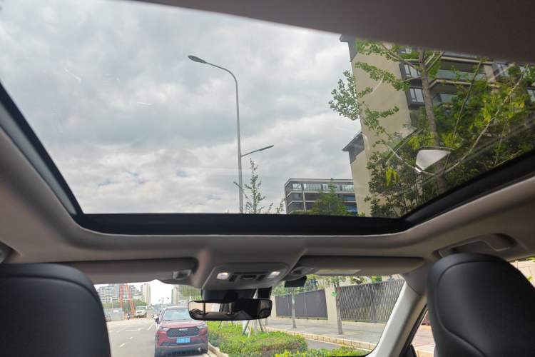 Used Toyota Highlander 2022 Dual-Engine 2.5L Four-Wheel Drive Prestige Version 7 Seats Headliner