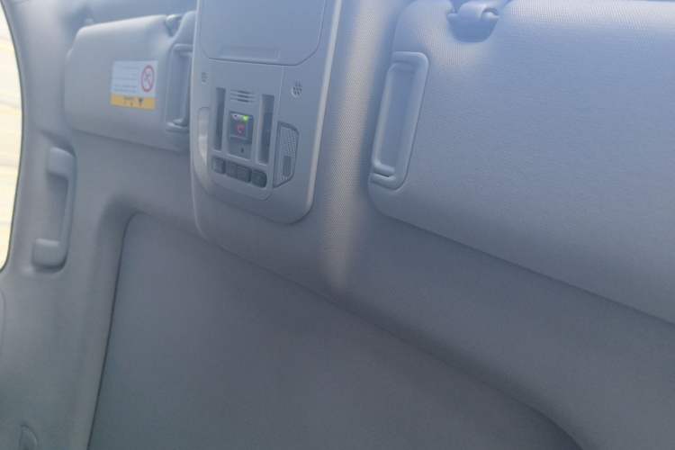 Used Toyota Highlander 2022 Dual-Engine 2.5L Four-Wheel Drive Prestige Version 7 Seats Headliner