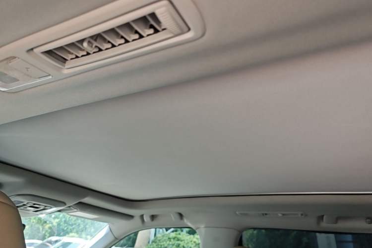 Used Toyota Highlander 2022 Dual-Engine 2.5L Four-Wheel Drive Prestige Version 7 Seats Headliner