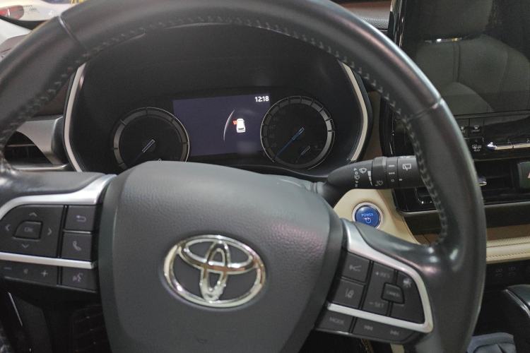 Used Toyota Highlander 2022 Dual-Engine 2.5L Four-Wheel Drive Prestige Version 7 Seats Instrument Cluster