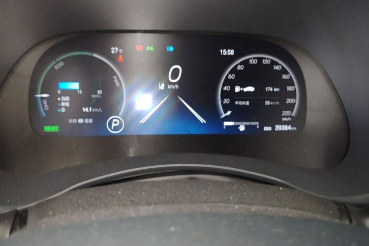 Used Toyota Highlander 2022 Dual-Engine 2.5L Four-Wheel Drive Prestige Version 7 Seats Instrument Cluster
